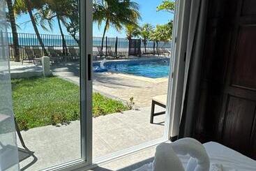 هتل آپارتمان Bigwave Costa Rica