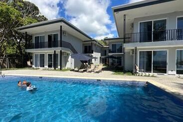Aparthotel Bigwave Costa Rica