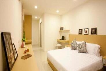 호텔 Landmark Residence