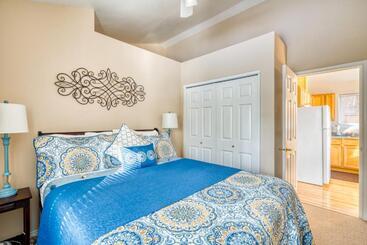 پانسیون Kathy S Westside Perch