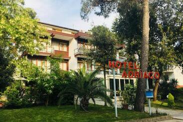 Hotell Adriaco