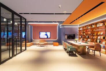 Hotel Hanting Fuxin Jiefang Square