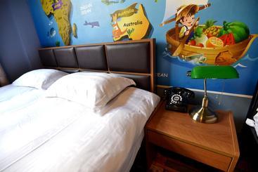 Schronisko Qingdao Lejiaxuan Nostalgia Theme Inn