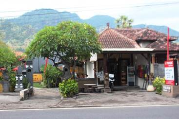 Pensão Pande Guest House