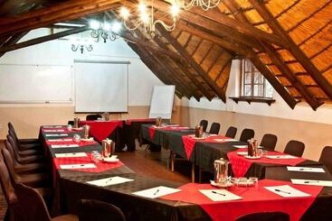 פנסיון Woodpecker Inn