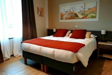 Art Hotel Pietrasanta