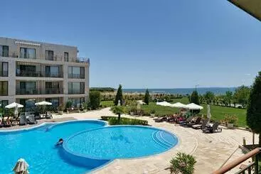 هتل آپارتمان Diamond Beach Sarafovo By Kp