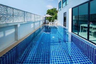 Hotell De Blue @ Sea Rawai