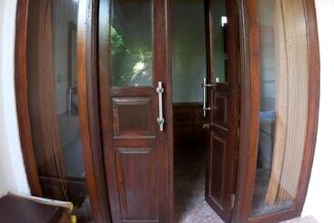 Sea Hua Ha Ha   Hostel