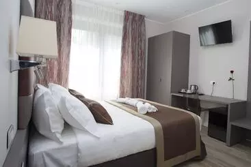 پانسیون Leonardo Da Vinci Guest House