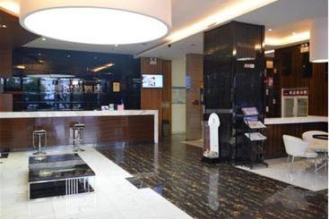 Otel Jiajie  Haikou Fruit Market Branch