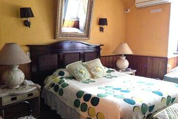 בית מלון כפרי La Castellana