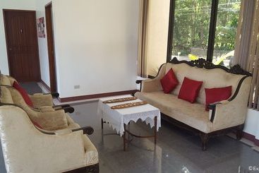 Bed and Breakfast Palawan 502 Pension