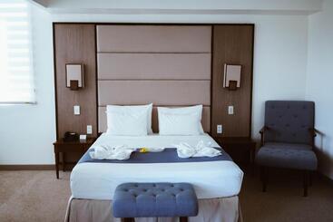 בית מלון כפרי Panja Resort Palawan