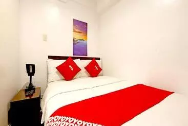 Hotel Zen Rooms Bgc Nuevo