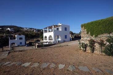 Pensió St. George Village