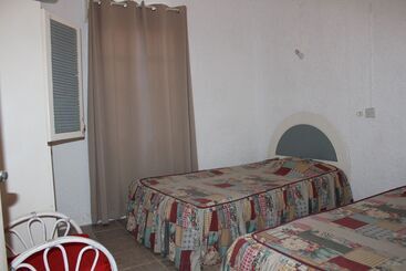 پانسیون Pillay Guest House