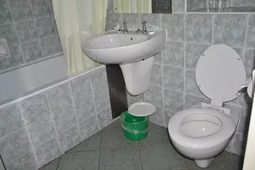 تختخواب و صبحانه Baines B& B