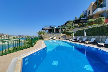 آپارتمان‌های توریست‌ها Erivolos Hotel Apartments