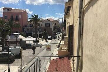 膳宿费 Stelios Studios