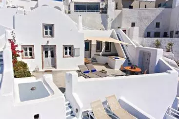 آپارتمان‌های توریست‌ها Revelis Villa & Canava