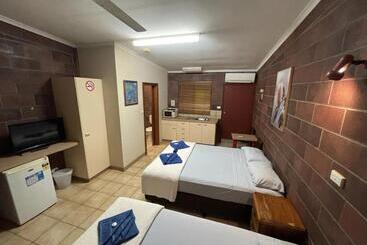 Darwin Boomerang Motel And Caravan Park