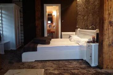 호텔 Old House Glavatarski Han