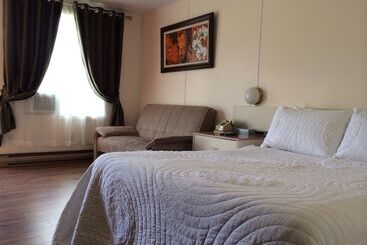 Motel De La Pente Douce