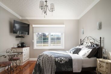 Noah's Stanley Luxury Bed And Breakfast