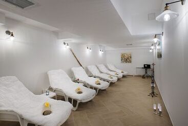 منتجع Park Hotel And Spa Vella Hills