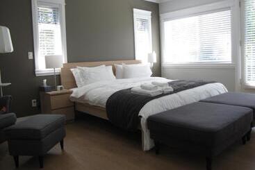 Riverfront Bed And Breakfast