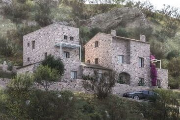 Hotell Yerma Suites Limeni