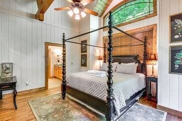 بيت ريفى Luxe Trillium Home W/ Fire Pit, 5 Mi To Cashiers