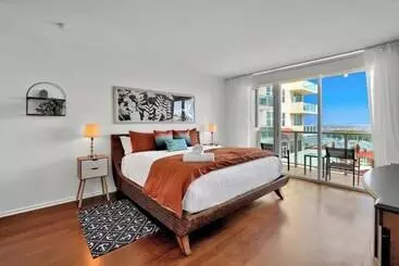 هتل آپارتمان Amazing Sea View Studio