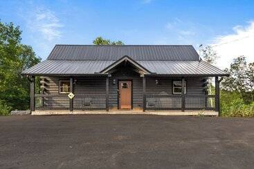 Mökkimajoitus Eagle Mountain Cabin