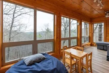 コテージ Twilight Ridge By Avantstay Mountain Mansion, 20min To Pigeon Forge