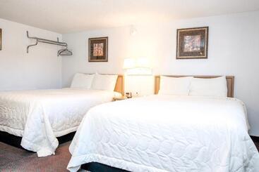 Baker City Motel & Rv