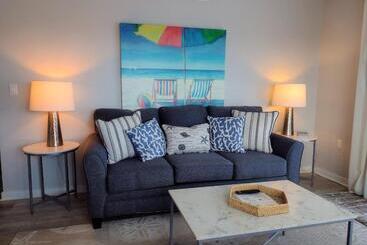 فندق Sandpeddler Inn And Suites