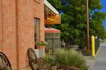 Lariat Motel