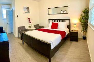 فندق على الطريق A1a Ocean Club