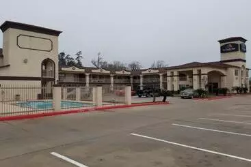 Motelli Homebridge Inn And Suites