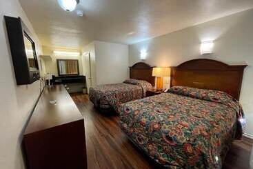 汽车旅馆  Sierra Inn