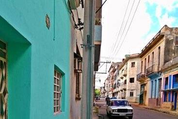 تختخواب و صبحانه Casa Triz