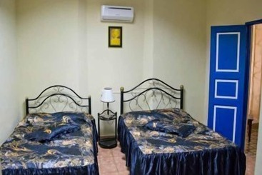 پانسیون Hostal Las Tradiciones