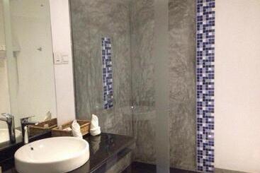 فندق Coco Royal Beach Resort