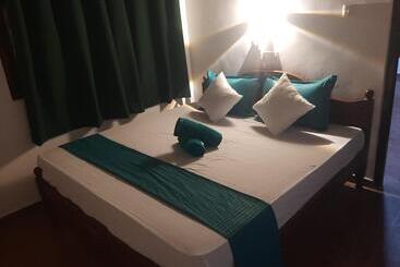 فندق Fionn S Coconut Beach House