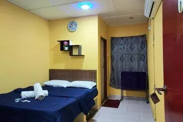 Irama Resort Amir Yjs , Pantai Irama Bachok