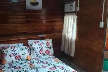 Huoneistohotelli The Garden Tropical Cabins