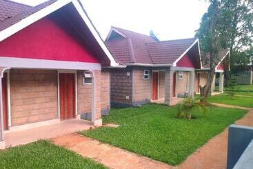 هتل Tausi Gardens  Kabarnet