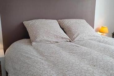 Pensionat Les Lys Jolie Suite Parentale Privative Deux Adultes Avec Sdd